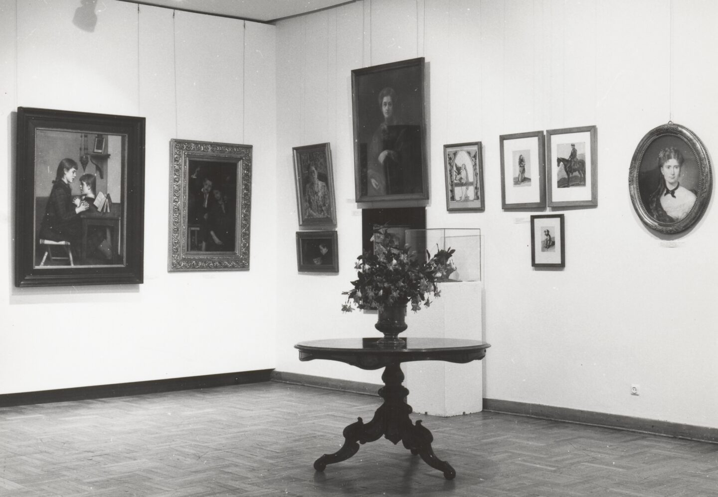 <span class="tytul">Voices of Freedom</span> <div class="block-podtytul">Exhibiting Polish Women Artists in the Time of Transition</div>